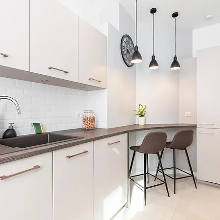 Apartamento Cosy 2 Bdrs Near Garibaldi Square
