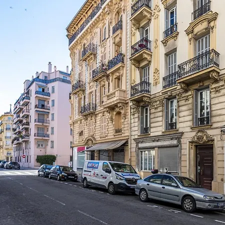 Apartamento Cosy 2 Bdrs Near Garibaldi Square
