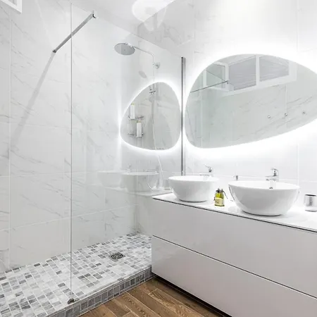 Апартаменты Cosy 2 Bdrs Near Garibaldi Square Ницца
