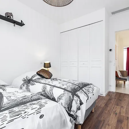Cosy 2 Bdrs Near Garibaldi Square *
